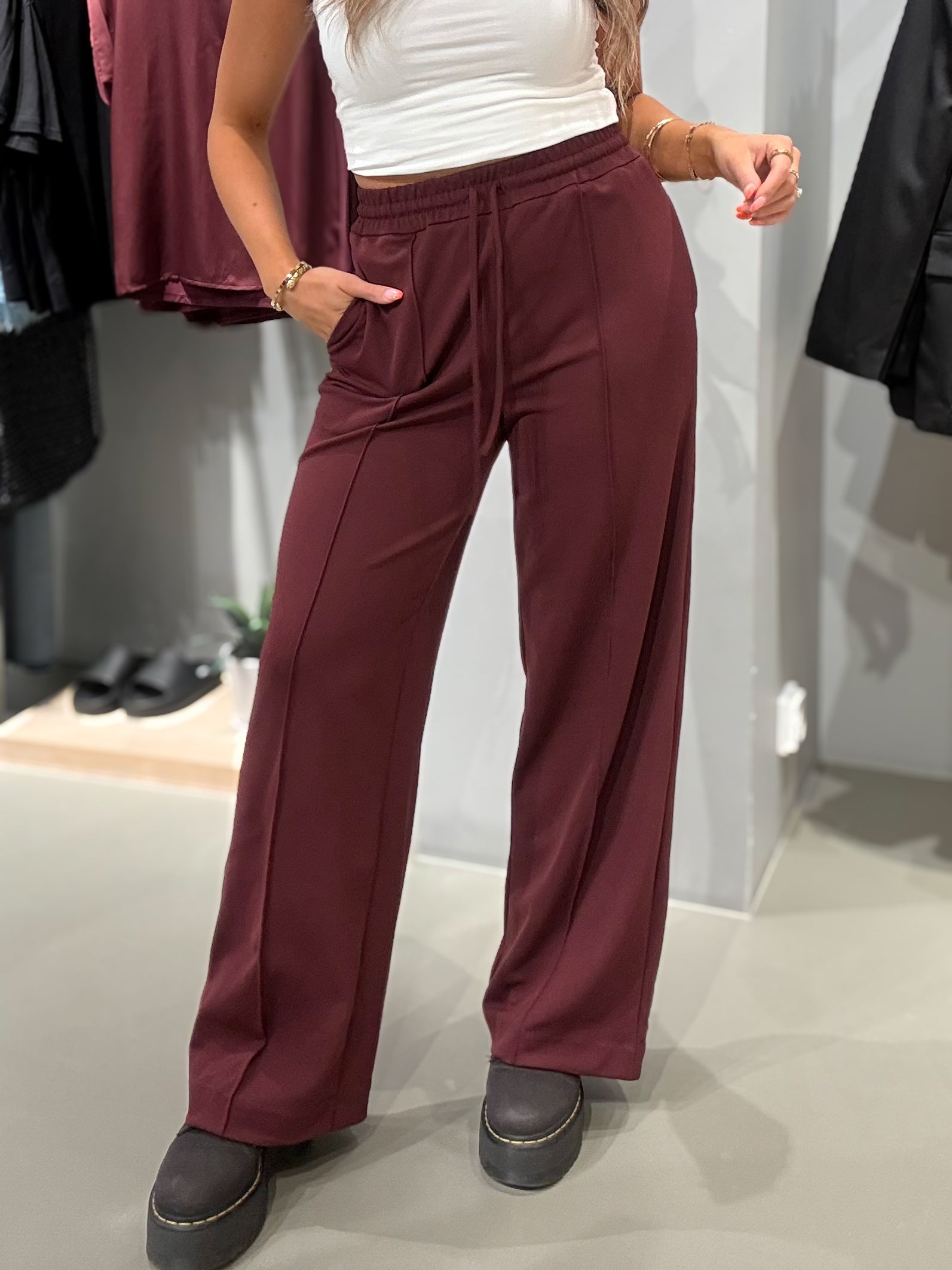 VICLUA Trousers - Port Royale